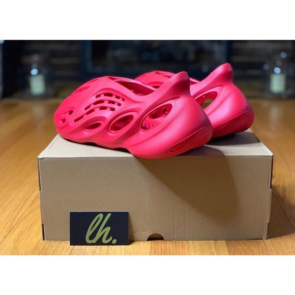 Sz 6 Adidas Yeezy FoamRNNR "Vermillion" - Picture 3 of 4